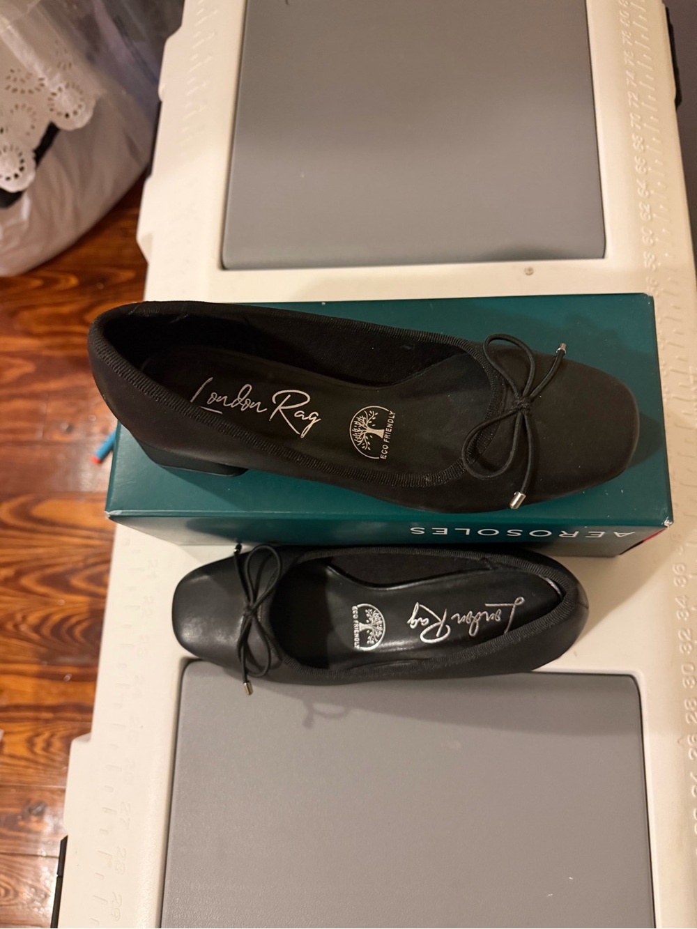 London Rag Black Women's Ballet Flats with Bow